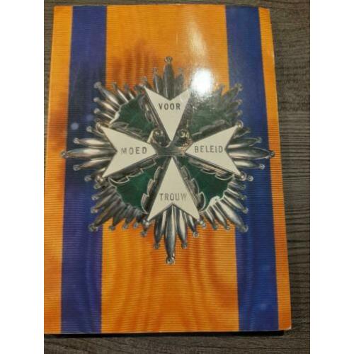 Boek Onderscheidingen 112 blz