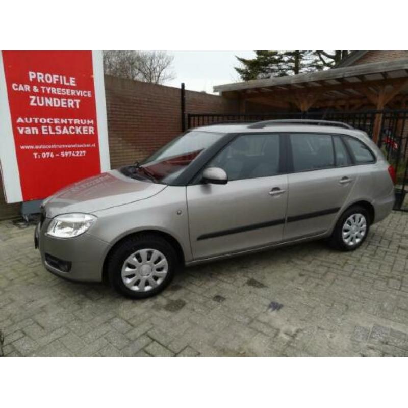 Skoda Fabia 1.4i-16v 86Pk COMBI Ambiente (AIRCO/THK/CRUISE)