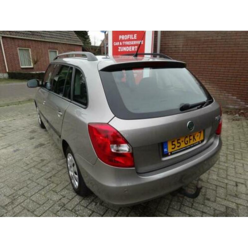 Skoda Fabia 1.4i-16v 86Pk COMBI Ambiente (AIRCO/THK/CRUISE)