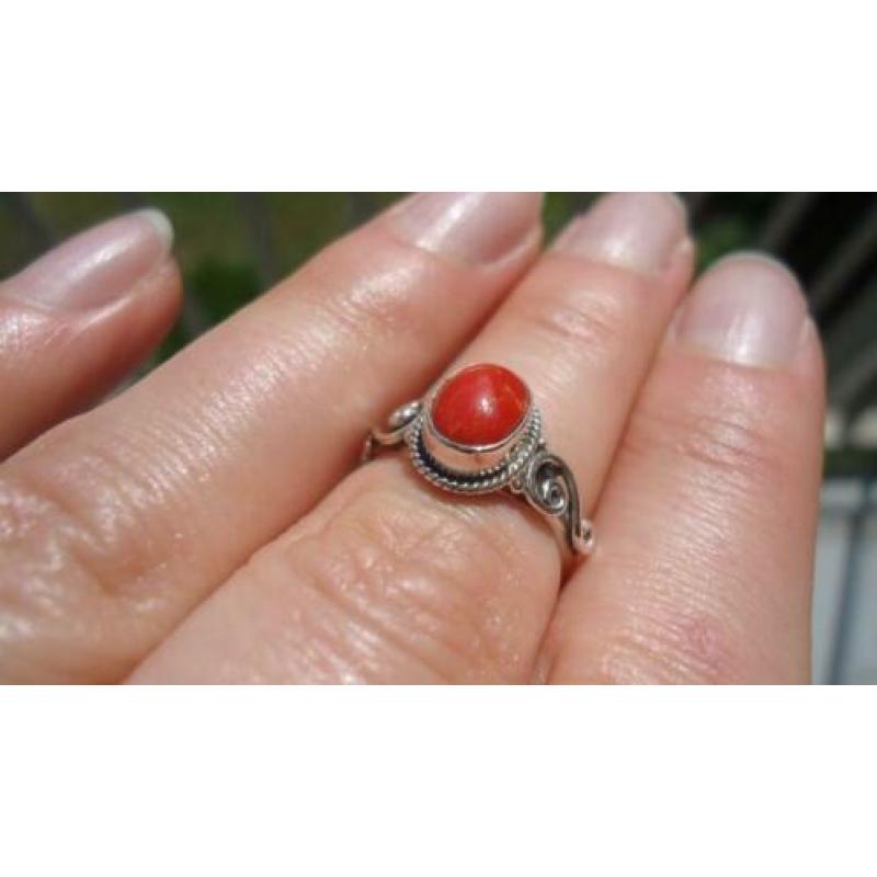 925 zilver / zilveren ring met koraal maat 16 - Vanoli