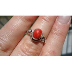 925 zilver / zilveren ring met koraal maat 16 - Vanoli