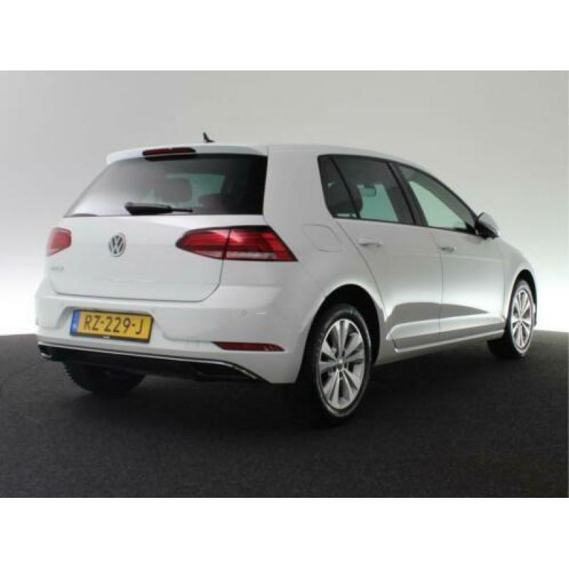 Volkswagen Golf 1.6 115pk TDI DSG Comfortline | Navigatie |