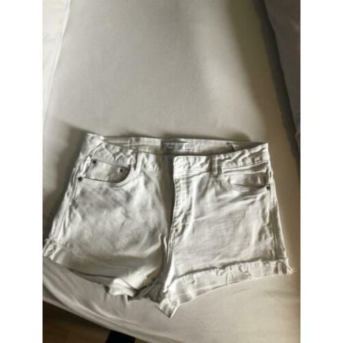 Short wit Zara