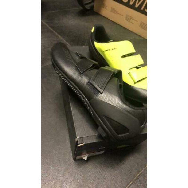 DMT R6 Racefietsschoen. Nieuw