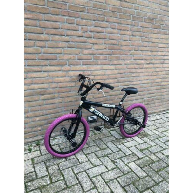 Royal Bugatti Freestyle BMX Zwart/Paars 20” (Zgan) Uniek