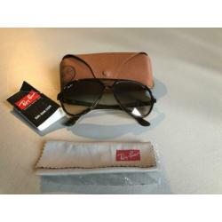 Z.G.A.N. Ray-ban rb4125 cats 5000 classic COMPLEET