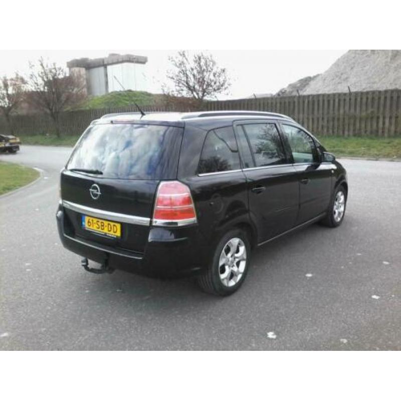 Opel Zafira 2.2 Cosmo
