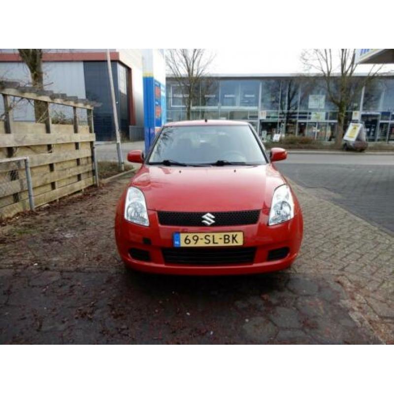 Suzuki Swift 1.3 GLS 75000 dkm 5drs