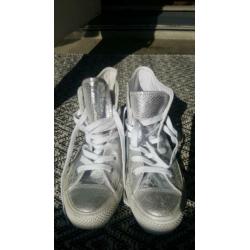 Converse All Star maat 36,5 / 1 keer gedragen.