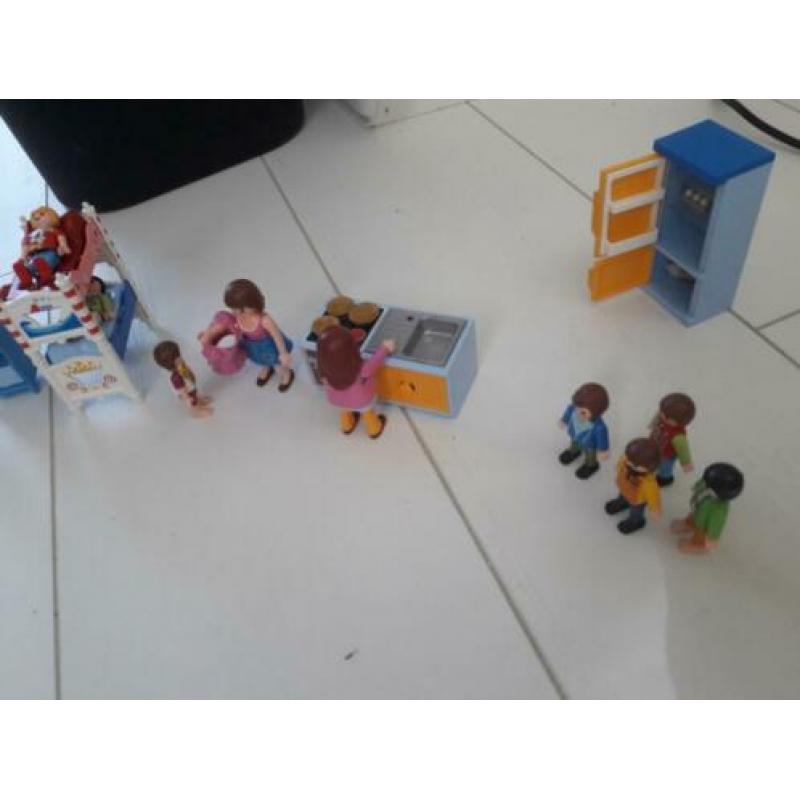 Playmobil familie met keuken
