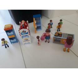 Playmobil familie met keuken