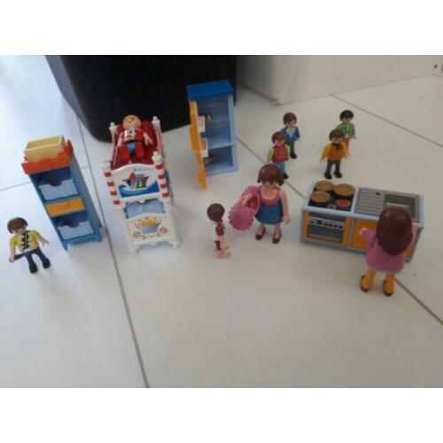 Playmobil familie met keuken