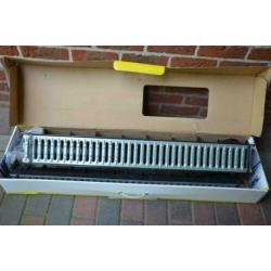 Te koop afvoergoot-lijngoot 3 meter nieuw in doos