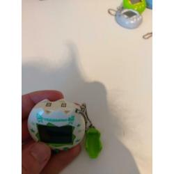 Bandai tamagotchi osutchi mesutchi mannetjes versie groenwit