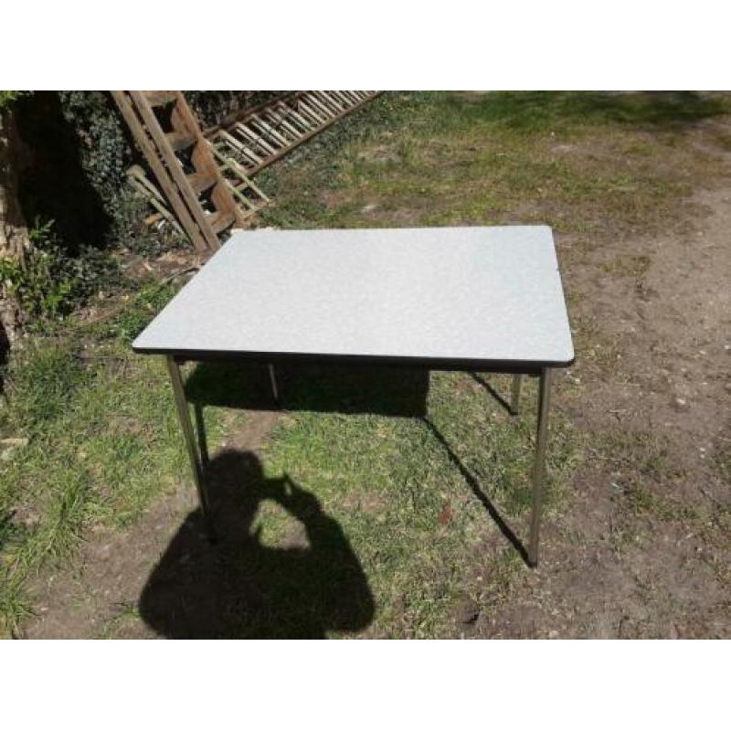 Leuke formica tafel, gebruikt, zie foto's