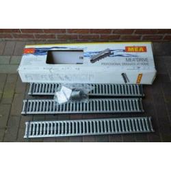 Te koop afvoergoot-lijngoot 3 meter nieuw in doos