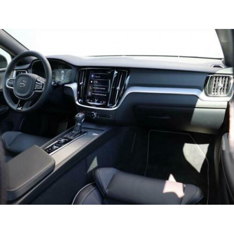VOLVO S60 T4 190pk Automaat R-Design / Intellisafe / 19