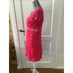 Roze zomerjurk van comma maat 38