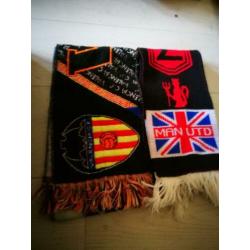 Verzameling voetbal sjaaltjes