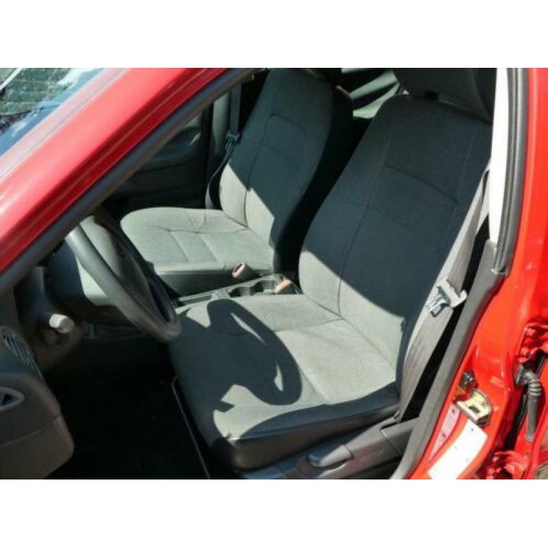 Volvo v40 1.6 i 16v