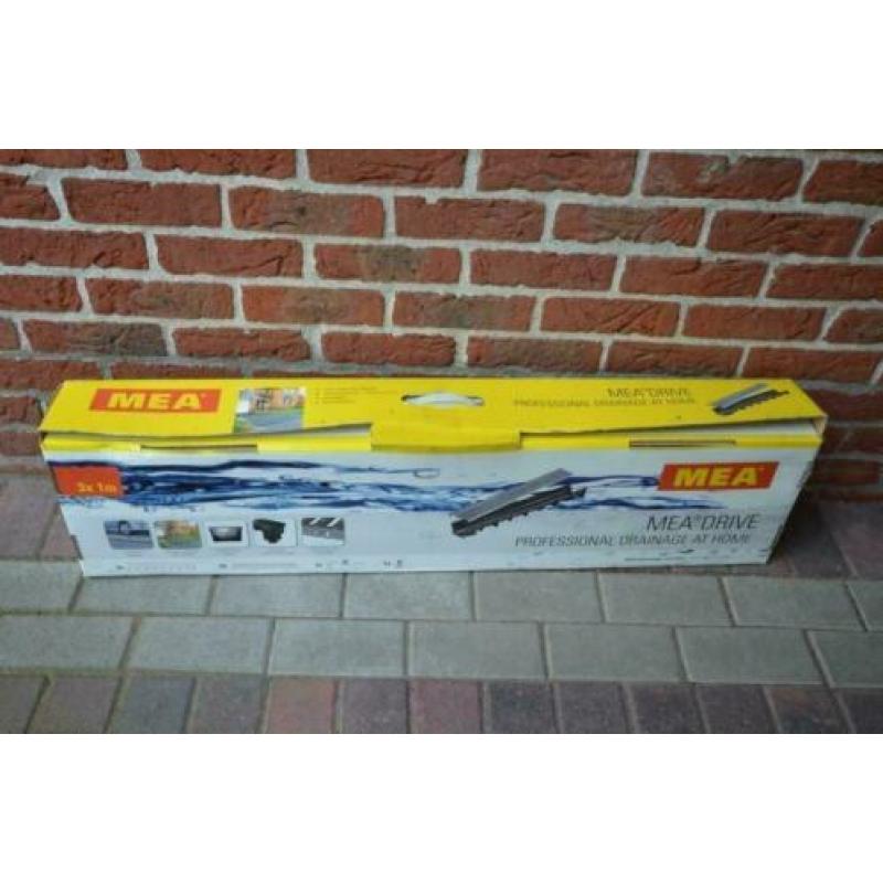 Te koop afvoergoot-lijngoot 3 meter nieuw in doos