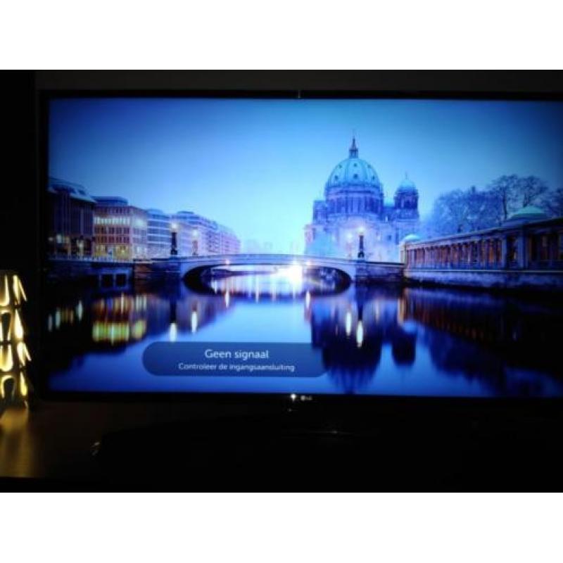 LG 43 Inch UltraHD 4K TV - LG43UJ635V
