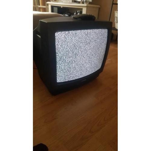 Tv oud model maar werkt perfect