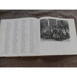 Onder de toren - Een geschiedenis van Oostergo 1947-1994