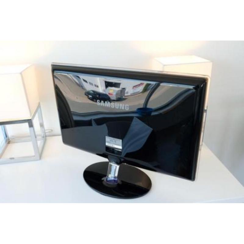 Samsung 23 inch monitor full HD