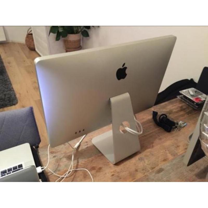 Apple cinema display 24 inch