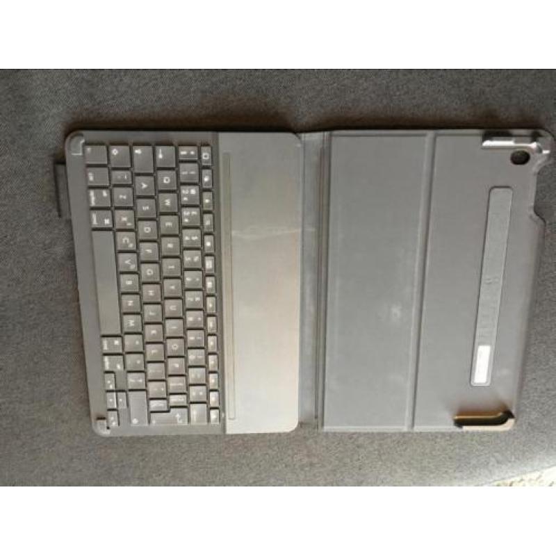 Logitech type +