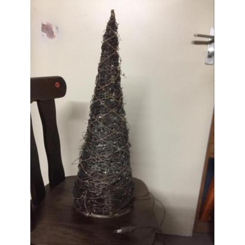 Kerstboom piramide hoogte 60 cm met verlichting