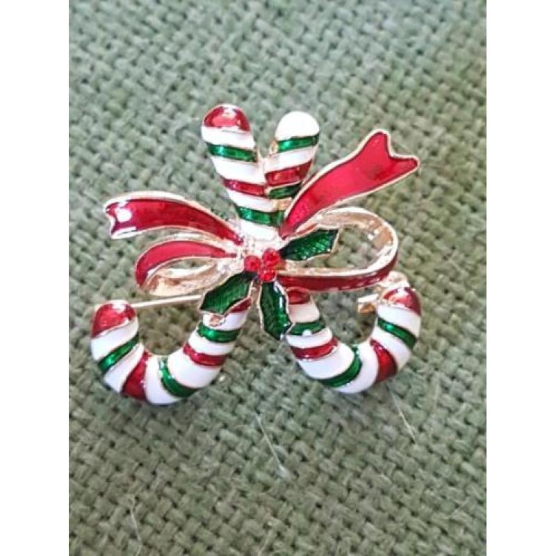 Kerstbroche pepermuntstokjes
