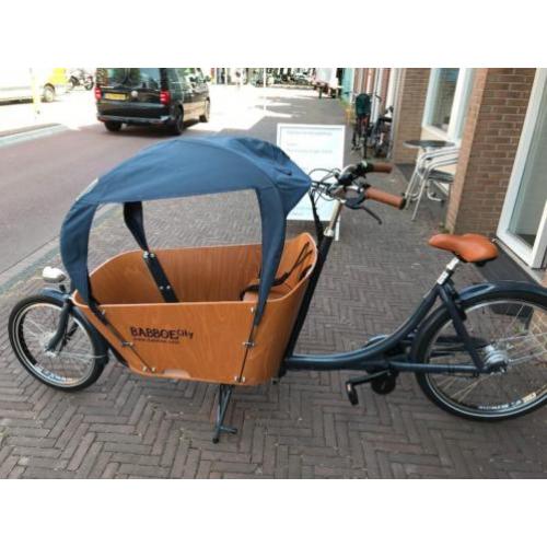 Zgan-babboe-city-e-bike-met-midden-motor-en-huif-zie-foto's