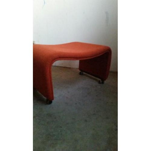 Footstool voetenbankje voor Artifort Alky design Piretti '70