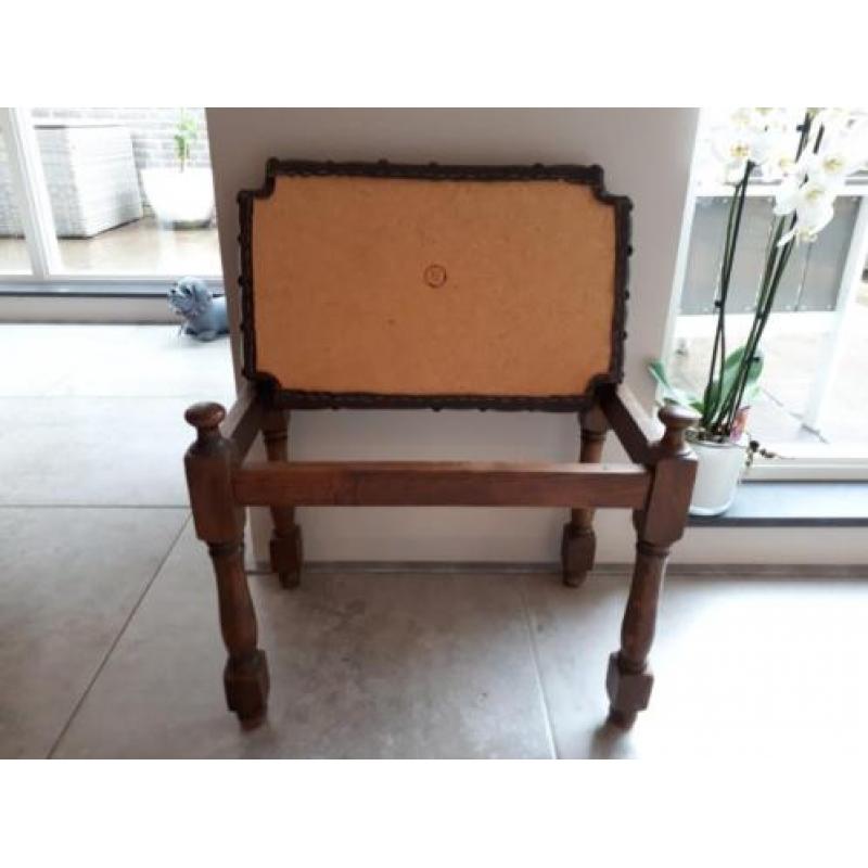 Te koop retro voetenbankje