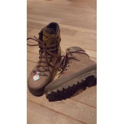 Meindl island pro bruin mt 9