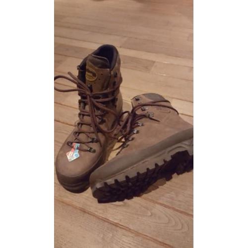 Meindl island pro bruin mt 9