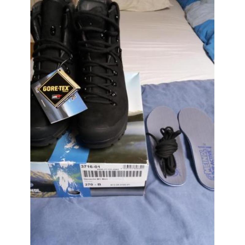 Hagelnieuwe Meindl M1 berg wandelschoenen maat 270B=43 breed